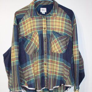 Women's BDG Urban Outfitters Size Medium Plaid High/Low Hem Button Down Shirt